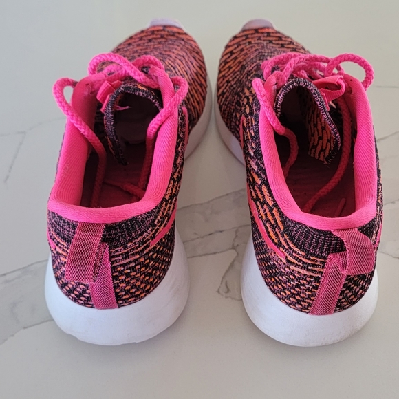 Nike Roshe One Flyknit Women's Running Shoes - US Size 7.5. - Used - Picture 5 of 5